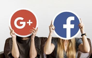 Loga portali społecznościowych Google i Facebook